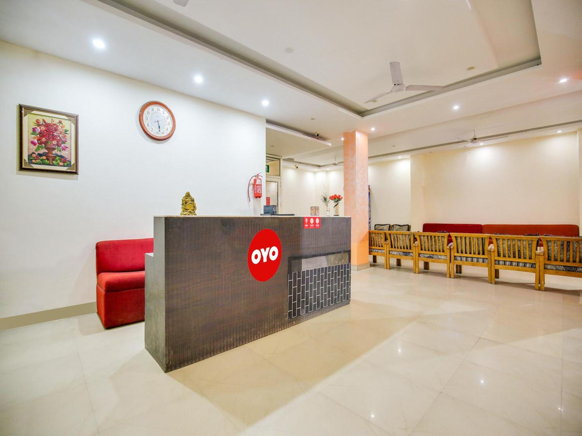 Hotel O Platinum Inn Nayagaon Bagian luar foto
