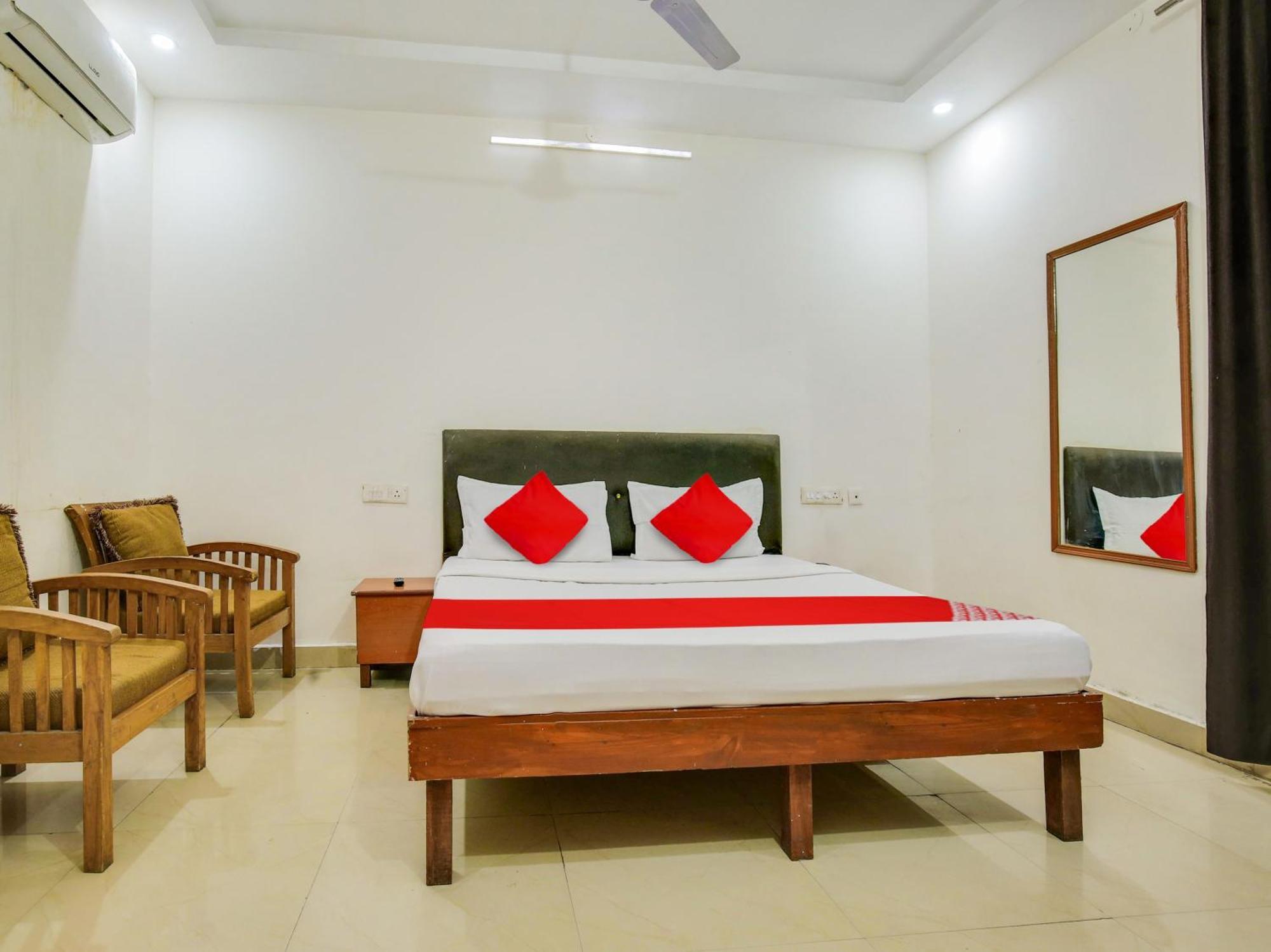 Hotel O Platinum Inn Nayagaon Bagian luar foto